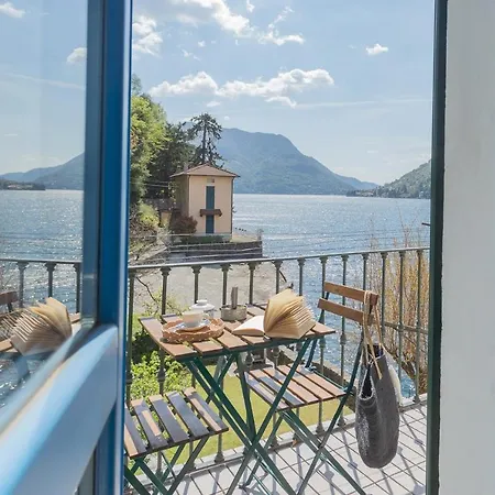 Apartment Deriva On Careno's By Rent