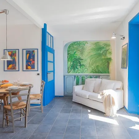 Deriva On Careno's By Rent Apartment